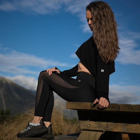 The Confidence Technical Legging lifestyle photo 11